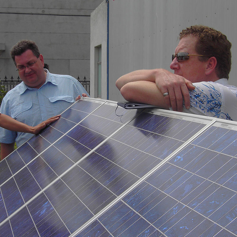 Australian buyer visiting factory