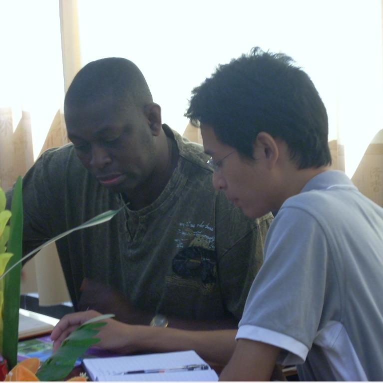 Nigerian buyer visiting factory